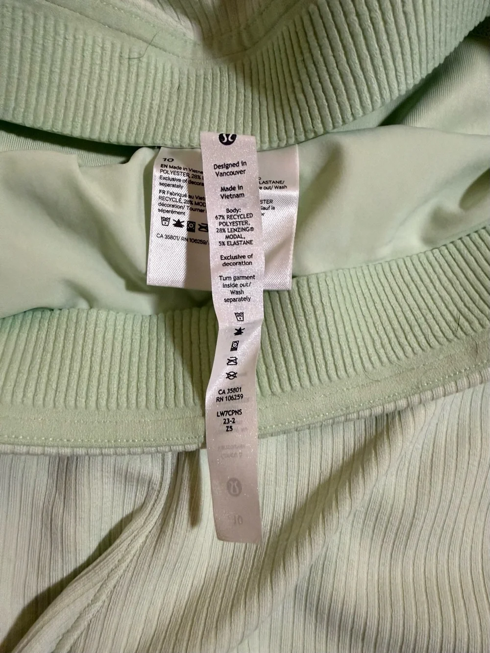 Lululemon Ribbed Softstreme HR SHORT - Picture 4 of 6
